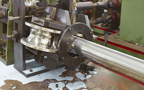 金管道不銹鋼水管匠心生產 · 精工制造